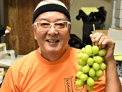 園主 西崎 慎太郎